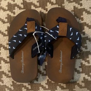 Tommy Bahama Boys Flipflops NWT